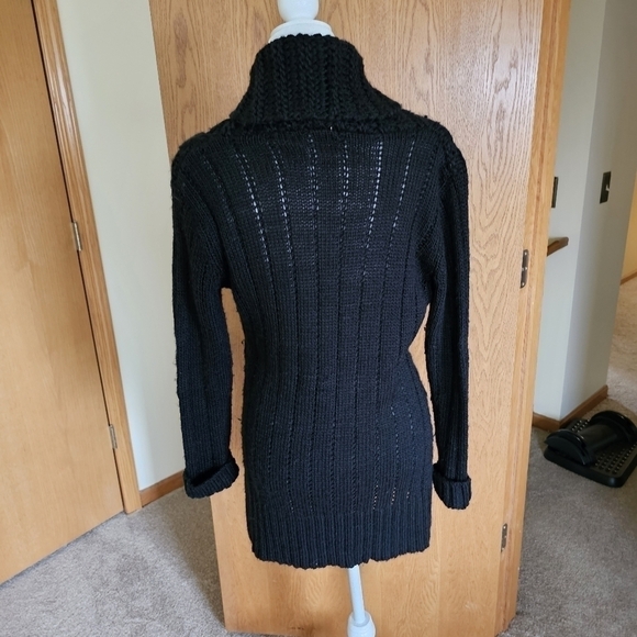 Black sweater by Paris tempo - Picture 2 of 5